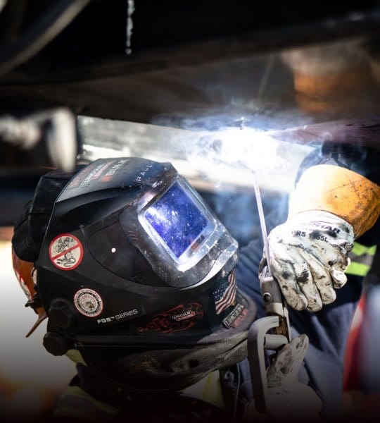 Bulk mobile welder working in the field